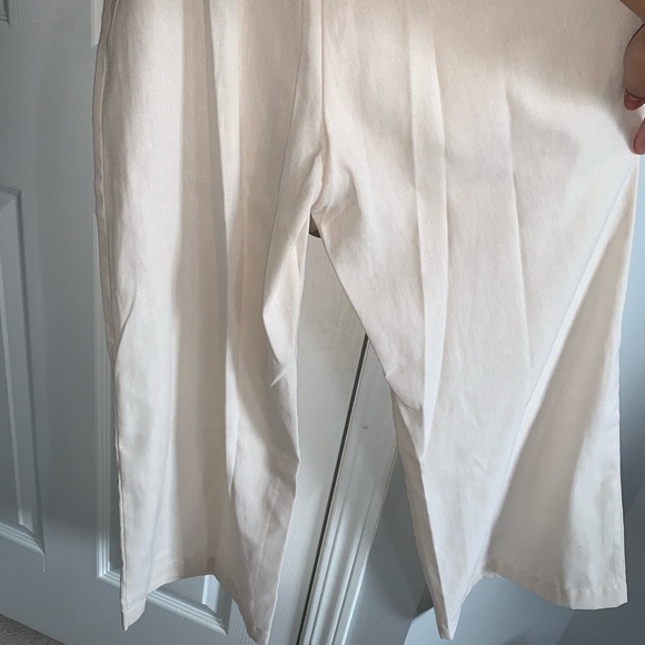 CREAM JUMPSUIT SIZE SMALL WITH BUTTONS - Picture 8 of 8